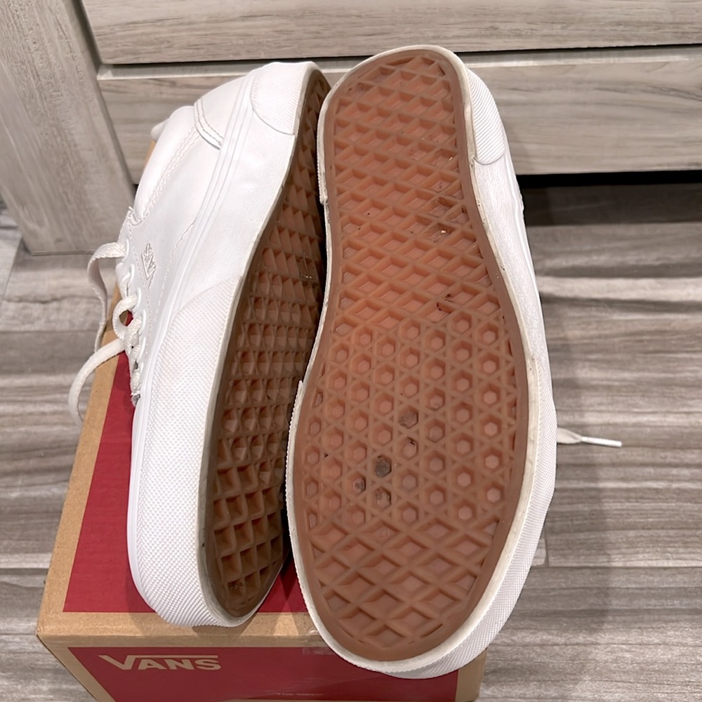 👟Vans Seldan Skate White Sneakers in Size 6 Women’s - Picture 6 of 11